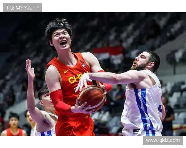 国家杯赛制调整下俄罗斯白俄一对一中国台北中立旗竞技体育对决舞台